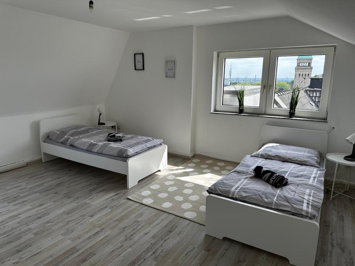 A&V Apartments Schoene Dachgeschoss Wohnung Apt Sterne Gelsenkirchen Kültér fotó